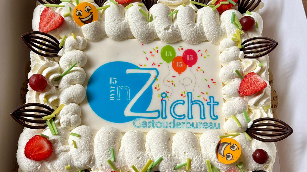 Feestelijke taart 15 jarig jubileum