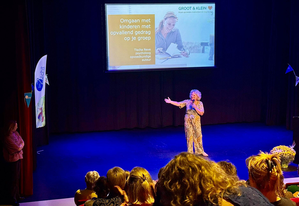 Nienke introduceert Tischa Neve