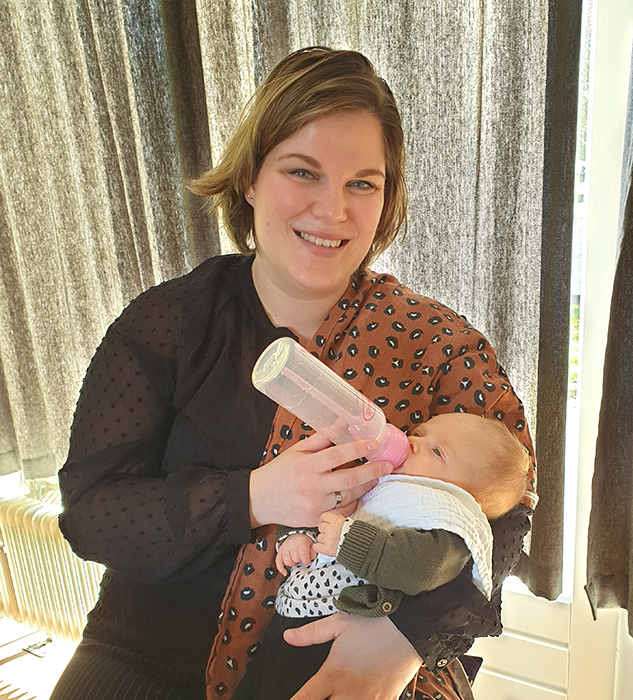 Zelfstandig Ondernemend Gastouder Ezinge baby voeden